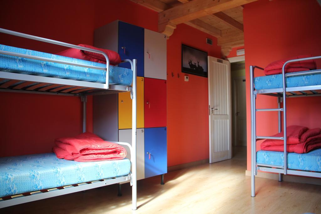 Hostel Curavacas Triollo Habitación foto