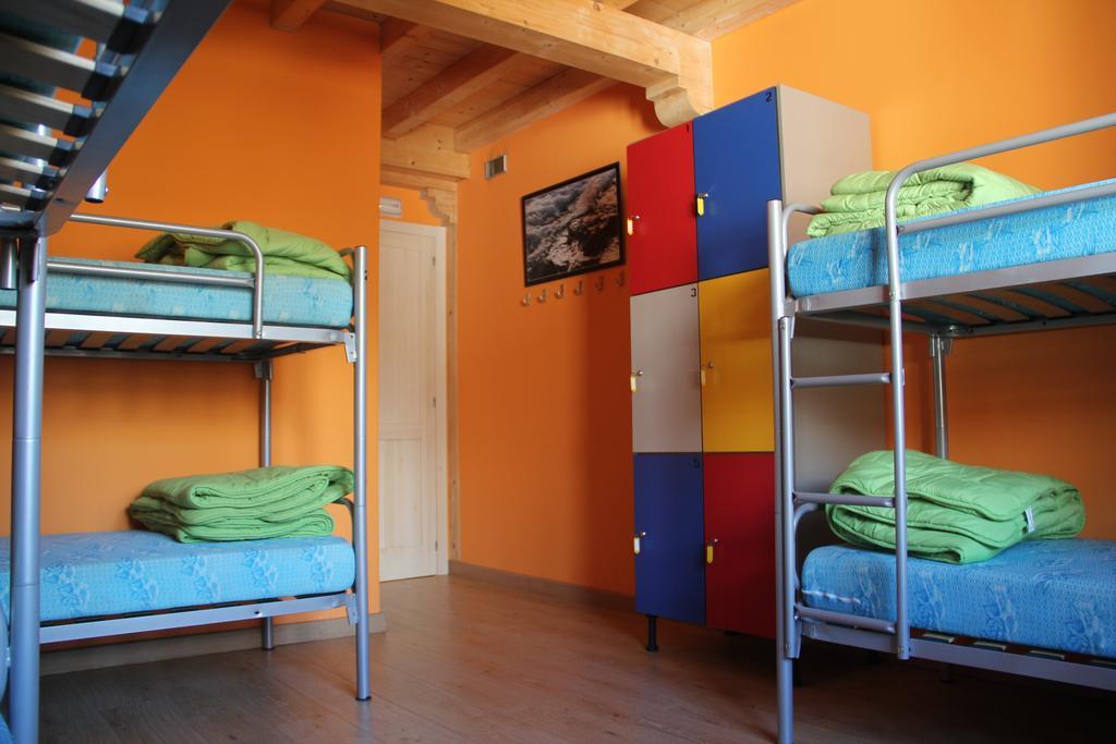 Hostel Curavacas Triollo Habitación foto